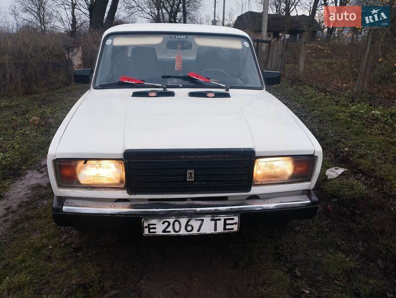 Седан ВАЗ / Lada 2107 1989 в Теребовле фото 5 Седан ВАЗ / Lada 2107 1989 в Теребовле