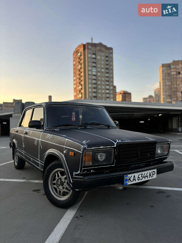 Седан ВАЗ / Lada 2107 2008 в Києві