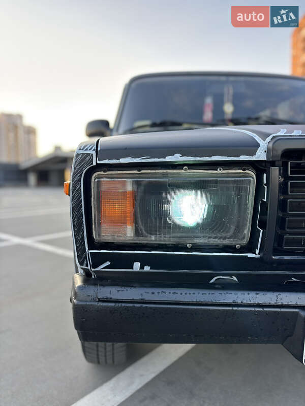 Седан ВАЗ / Lada 2107 2008 в Києві