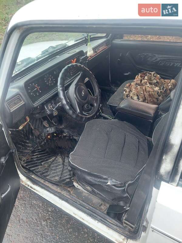 Седан ВАЗ / Lada 2107 1996 в Александрие