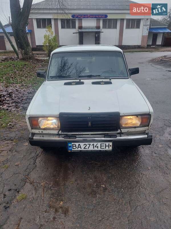 Седан ВАЗ / Lada 2107 1996 в Александрие