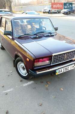 Седан ВАЗ / Lada 2107 2005 в Києві