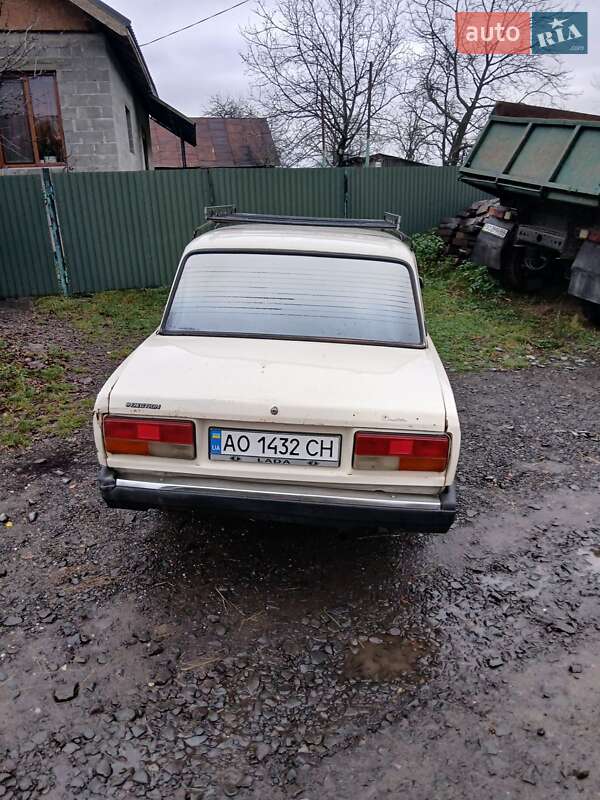 Седан ВАЗ / Lada 2107 1995 в Мукачево фото 3 Седан ВАЗ / Lada 2107 1995 в Мукачево