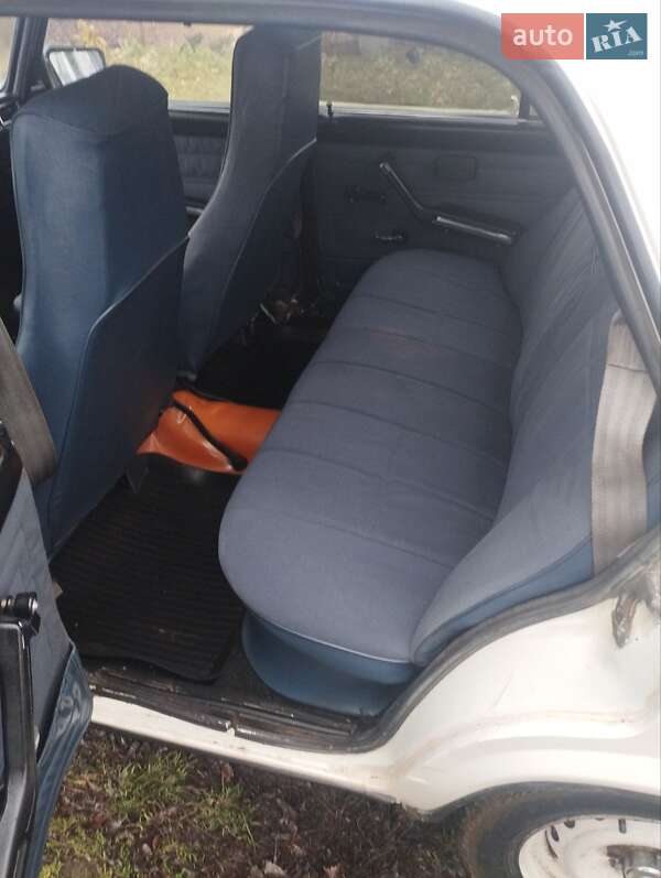 Седан ВАЗ / Lada 2107 1989 в Теребовле фото 8 Седан ВАЗ / Lada 2107 1989 в Теребовле