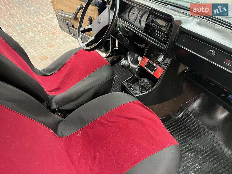 Седан ВАЗ / Lada 2107 1988 в Чорткове