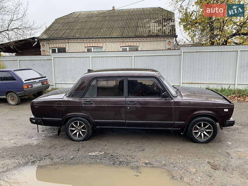 Седан ВАЗ / Lada 2107 2004 в Бершади фото 2 Седан ВАЗ / Lada 2107 2004 в Бершади