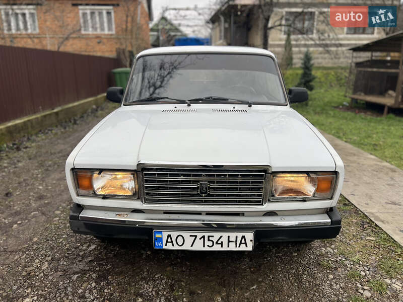 Седан ВАЗ / Lada 2107 2004 в Беловарцах фото 2 Седан ВАЗ / Lada 2107 2004 в Беловарцах