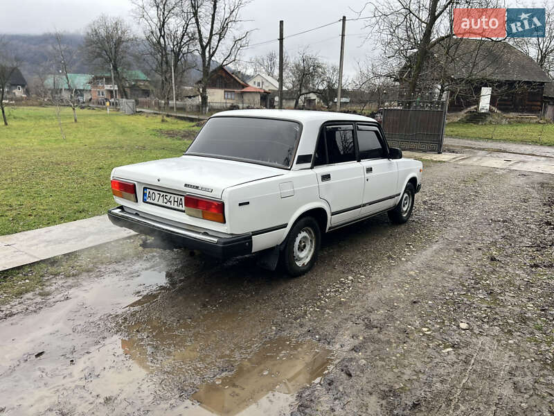 Седан ВАЗ / Lada 2107 2004 в Беловарцах фото 11 Седан ВАЗ / Lada 2107 2004 в Беловарцах