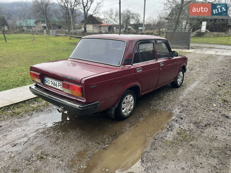 Седан ВАЗ / Lada 2107 2005 в Біловарці