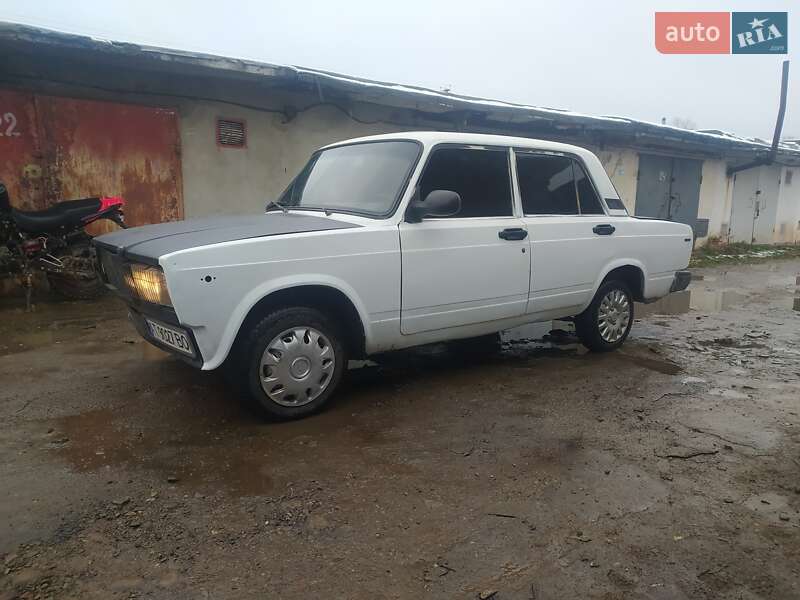 Седан ВАЗ / Lada 2107 1985 в Калуші