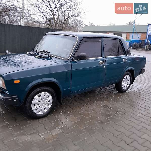 Седан ВАЗ / Lada 2107 2008 в Гадячі