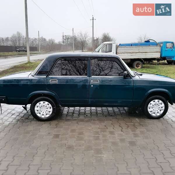 Седан ВАЗ / Lada 2107 2008 в Гадячі