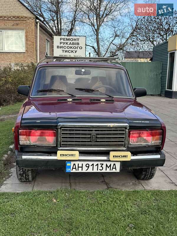 Седан ВАЗ / Lada 2107 2004 в Павлограде
