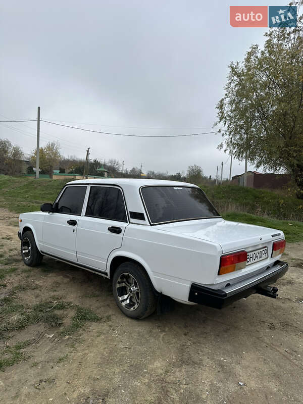 Седан ВАЗ / Lada 2107 2006 в Беляевке