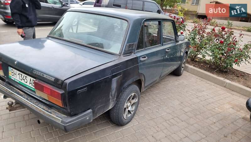 Седан ВАЗ / Lada 2107 2005 в Одессе