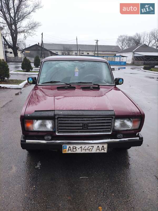 Седан ВАЗ / Lada 2107 2004 в Балті