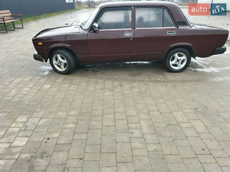Седан ВАЗ / Lada 2107 2008 в Тернополі