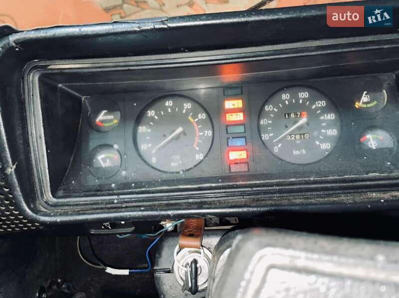 Седан ВАЗ / Lada 2107 1989 в Хмельницком