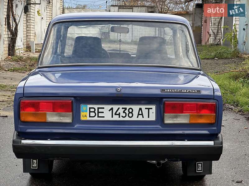 Седан ВАЗ / Lada 2107 2003 в Миколаєві