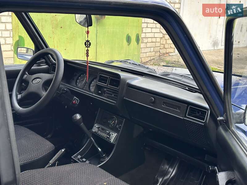 Седан ВАЗ / Lada 2107 2003 в Миколаєві