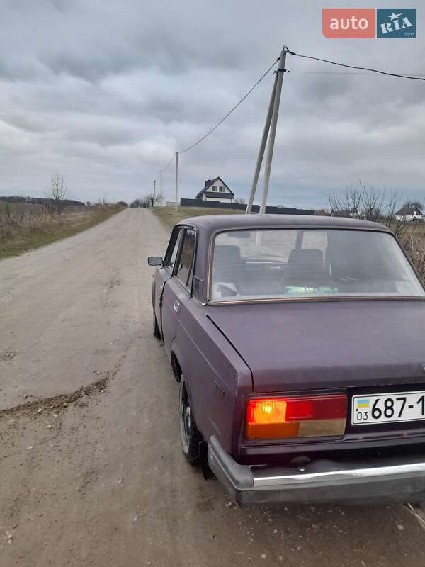 Седан ВАЗ / Lada 2107 1998 в Луцьку