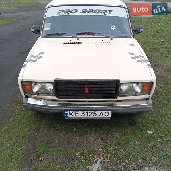 Седан ВАЗ / Lada 2107 1996 в Павлограде