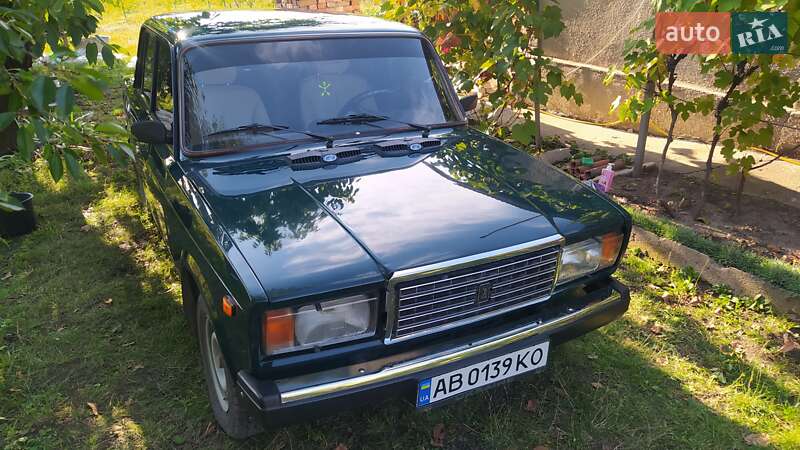 Седан ВАЗ / Lada 2107 2005 в Могилев-Подольске фото 4 Седан ВАЗ / Lada 2107 2005 в Могилев-Подольске