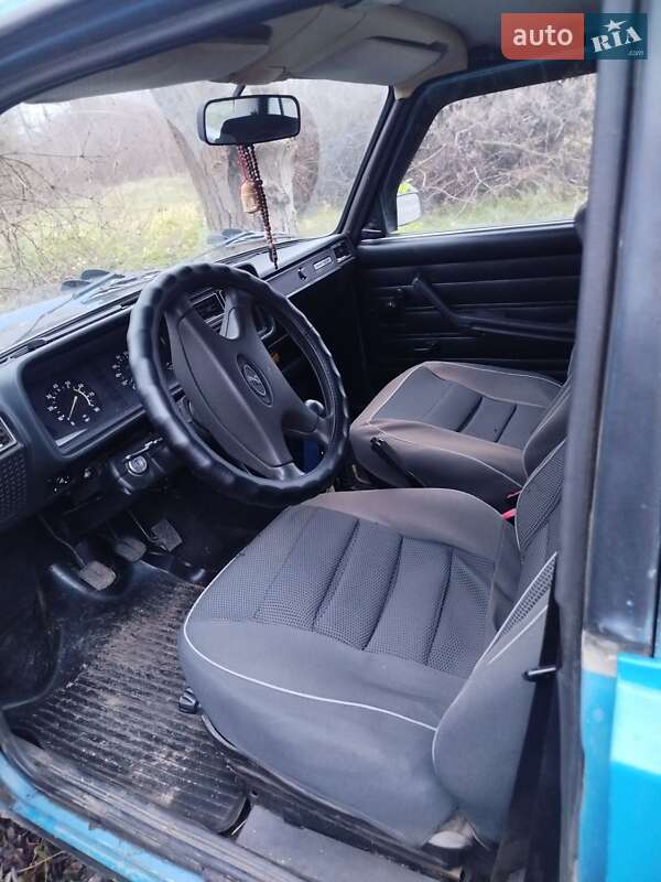 Седан ВАЗ / Lada 2107 2004 в Кременчуці