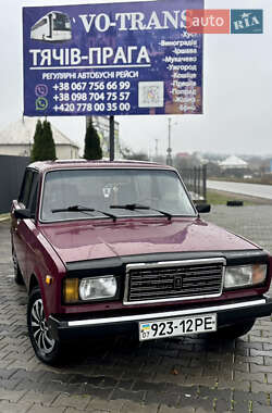 Седан ВАЗ / Lada 2107 2004 в Иршаве