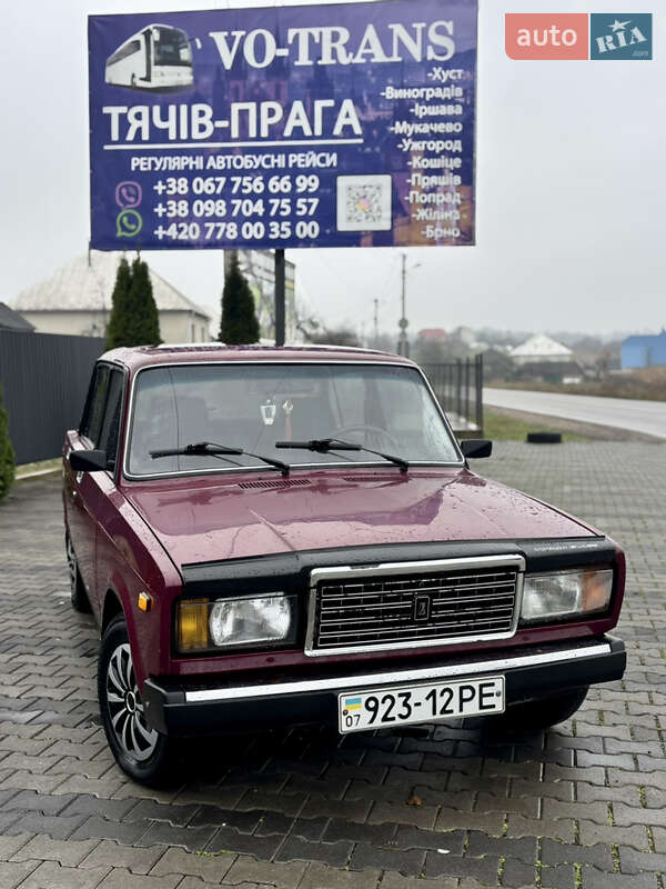 Седан ВАЗ / Lada 2107 2004 в Иршаве