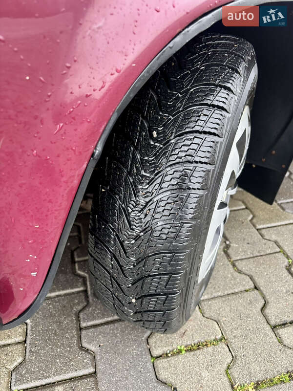 Седан ВАЗ / Lada 2107 2004 в Иршаве