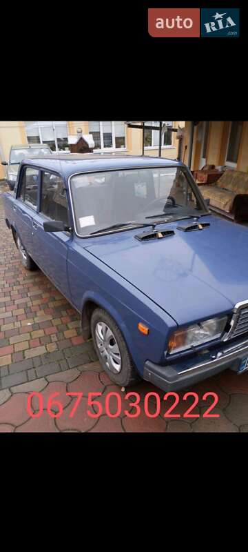 Седан ВАЗ / Lada 2107 2005 в Котовке