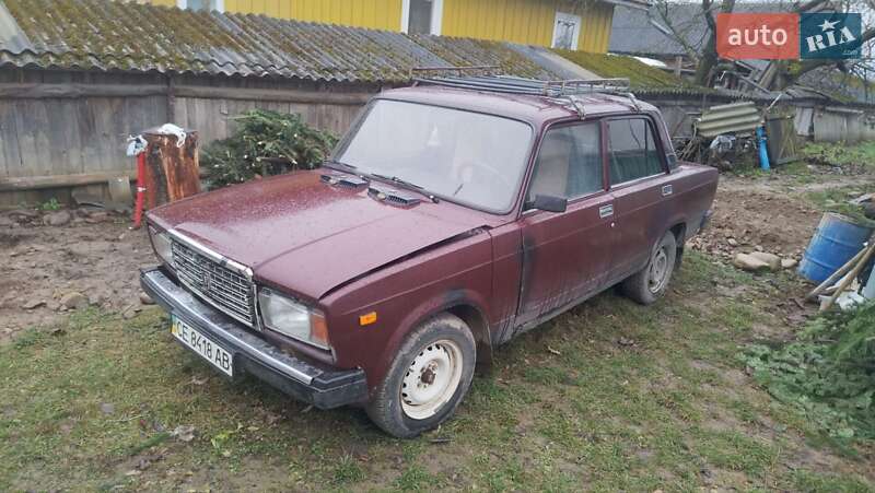 Седан ВАЗ / Lada 2107 2005 в Вижнице