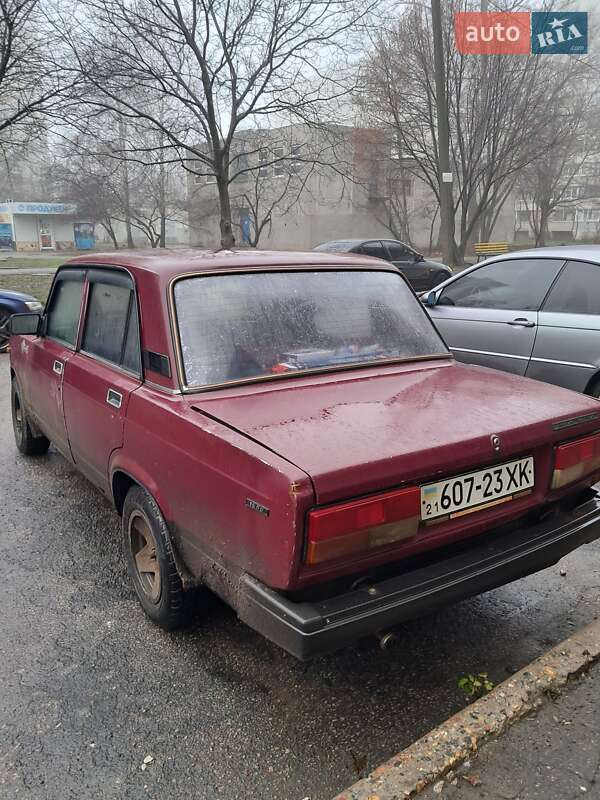 Седан ВАЗ / Lada 2107 2002 в Харькове