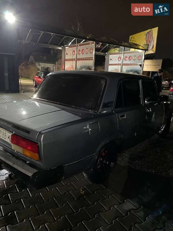 Седан ВАЗ / Lada 2107 2008 в Черновцах
