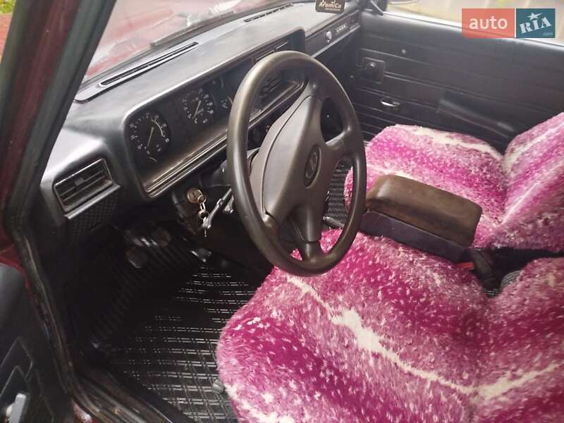 Седан ВАЗ / Lada 2107 2005 в Мамаївцах фото 5 Седан ВАЗ / Lada 2107 2005 в Мамаївцах