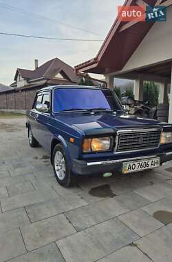 Седан ВАЗ 2107 2007 в Ганичах