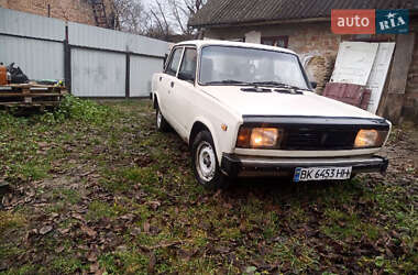 Седан ВАЗ 2107 1990 в Ровно