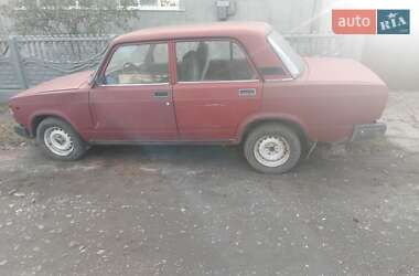 Седан ВАЗ 2107 2006 в Остроге