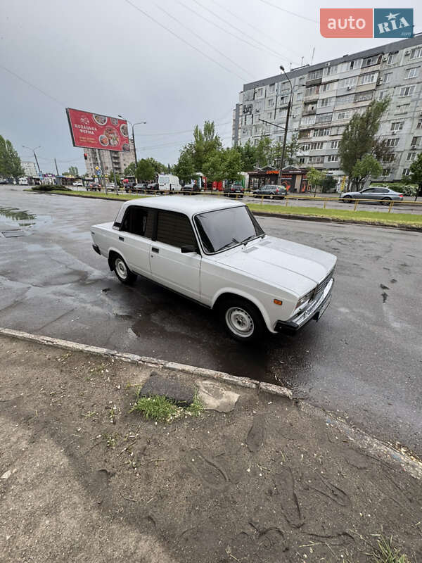 Седан ВАЗ / Lada 2107 2004 в Запоріжжі фото 3 Седан ВАЗ / Lada 2107 2004 в Запоріжжі