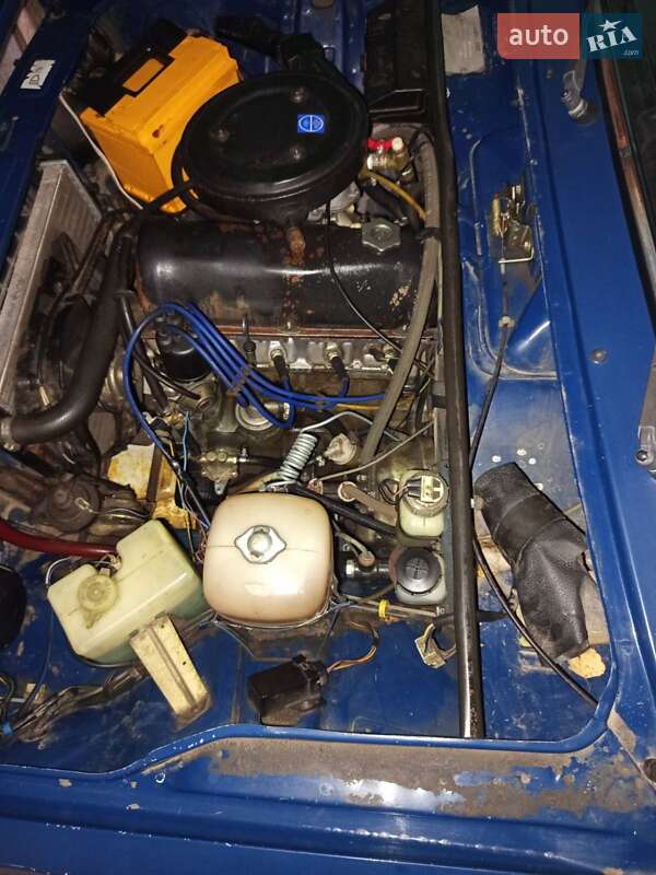 Седан ВАЗ / Lada 2107 2005 в Полонному