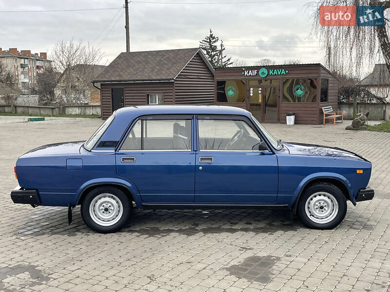 Седан ВАЗ / Lada 2107 2007 в Ильинцах