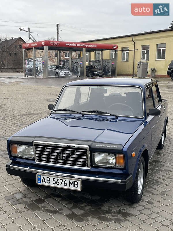 Седан ВАЗ / Lada 2107 2007 в Ильинцах