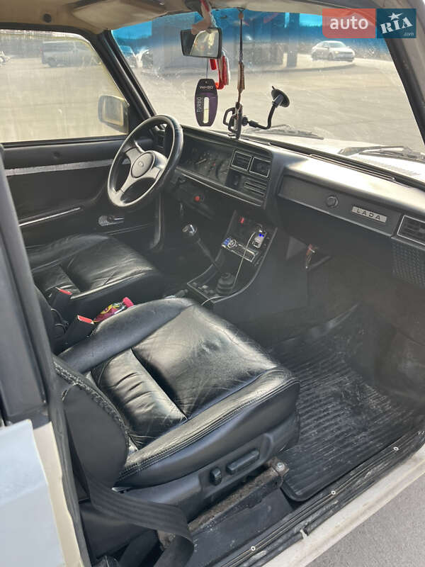 Седан ВАЗ / Lada 2107 1990 в Оброшином