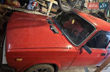 Седан ВАЗ 2107 1997 в Черновцах