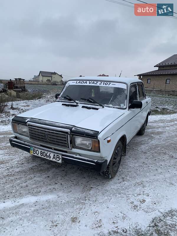 Седан ВАЗ / Lada 2107 2003 в Тернополе