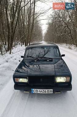 Седан ВАЗ 2107 2004 в Городне