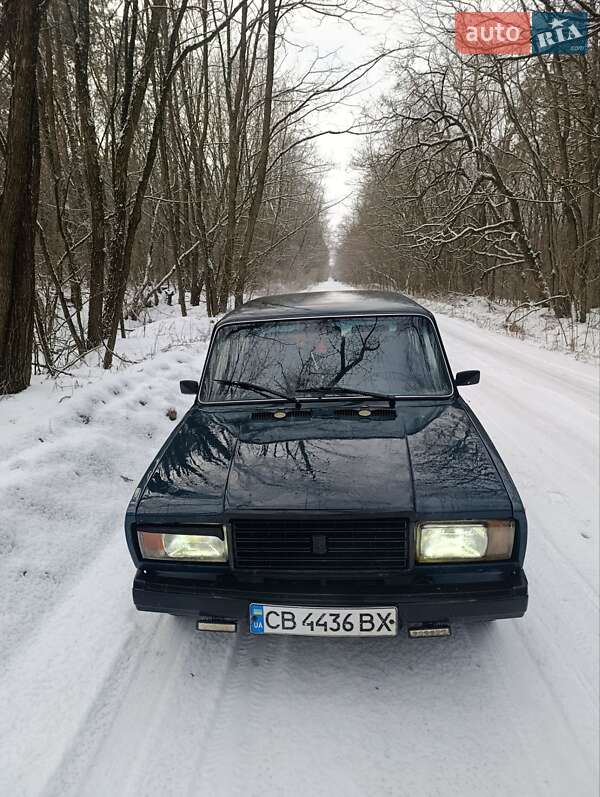 Седан ВАЗ / Lada 2107 2004 в Городне фото Седан ВАЗ / Lada 2107 2004 в Городне