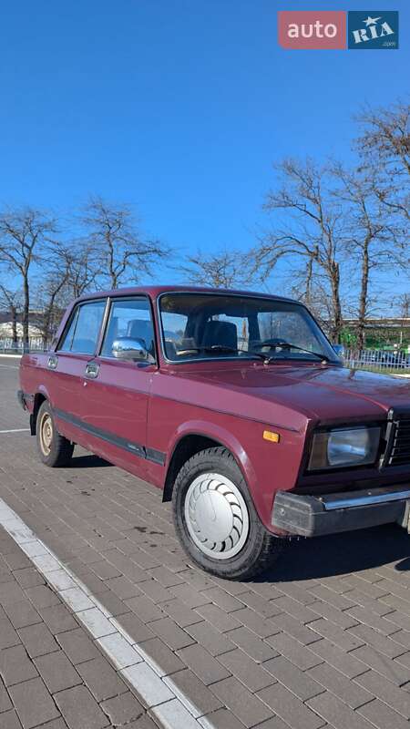 Седан ВАЗ / Lada 2107 2000 в Одессе фото 3 Седан ВАЗ / Lada 2107 2000 в Одессе