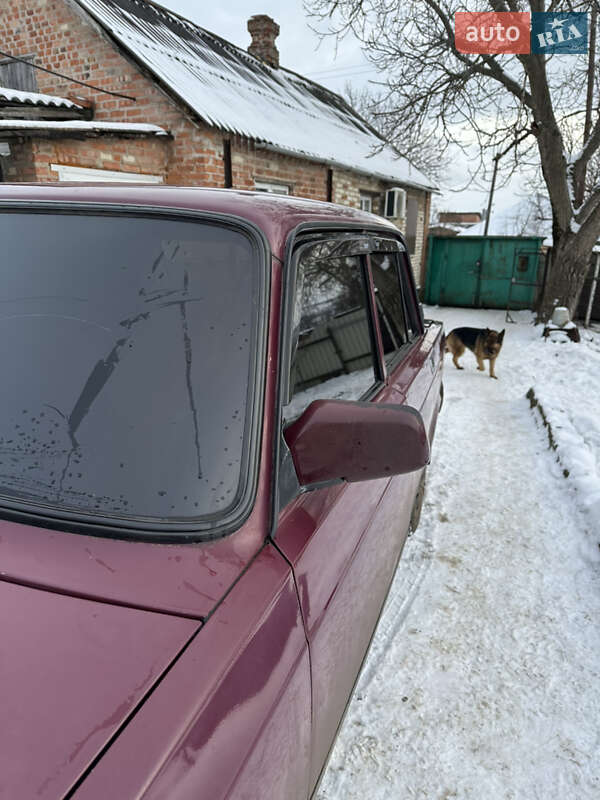 Седан ВАЗ / Lada 2107 2004 в Славянске